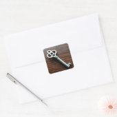 sleutel op de doos van Wooden Vierkante Sticker (Envelop)