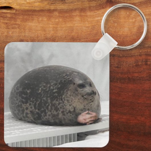 Sleutelhanger Chonky Seal Meme (Achterkant)
