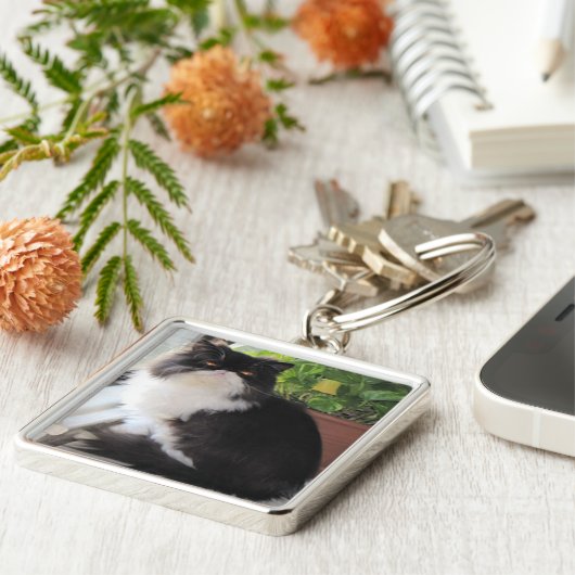 Sleutelhanger met een kat erop. (Zijkant)