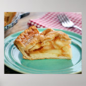 Slice of fresh baked apple pie on plate poster (Voorkant)