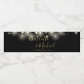 Slight Script Snaar Lichtjes Zwart Goud Bruiloft Waterfles Etiket (Enkel label)