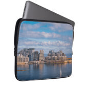 Slijmhaven en wolkenkrabbers op Malta Laptop Sleeve (Voorkant Rechts)
