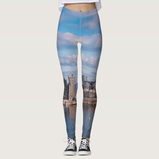 Slijmhaven en wolkenkrabbers op Malta Leggings (Voorkant)