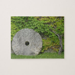 Slijpsteen, Kasteel Banfi in de regio Toscane, Legpuzzel