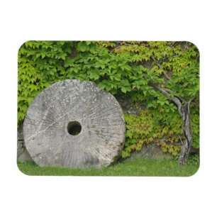 Slijpsteen, Kasteel Banfi in de regio Toscane, Magneet