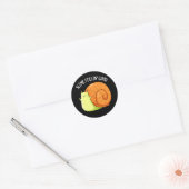 Slime Feelin Good Funny Snail Pun Dark BG Ronde Sticker (Envelop)