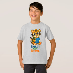 Slimme en dappere lieve tijger die een boek leest t-shirt