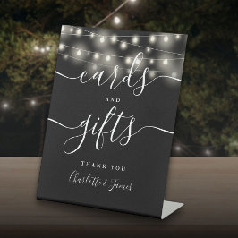 Slingerende Lichtjes Zwarte Witte Kaarten En Cadea Reclamebord Met Voetstuk