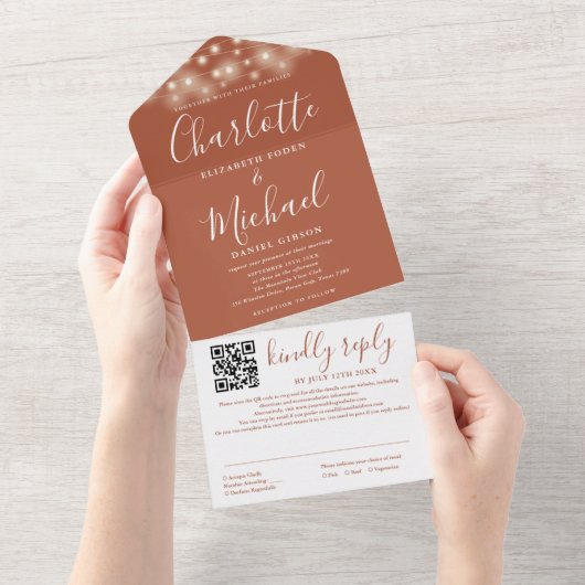 Slingerlichtjes Terracotta Script QR Code Trouwen All In One Uitnodiging (Afscheurbaar)