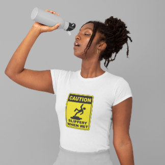 Slipperlicht bij natte T-shirt