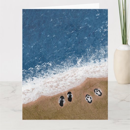 Slippers in het zand op het strand kaart (Voorkant)