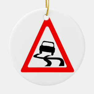 Slippery Road Warning Symbool Keramisch Ornament