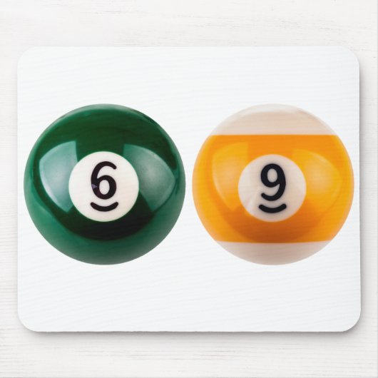 SlipperyJoe 69 harde pooltafel twee biljartballen Muismat (Voorkant)