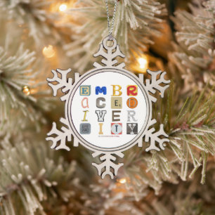 SlipperyJoe omarm diversiteit metafoor LGBTQIA glo Tin Sneeuwvlok Ornament
