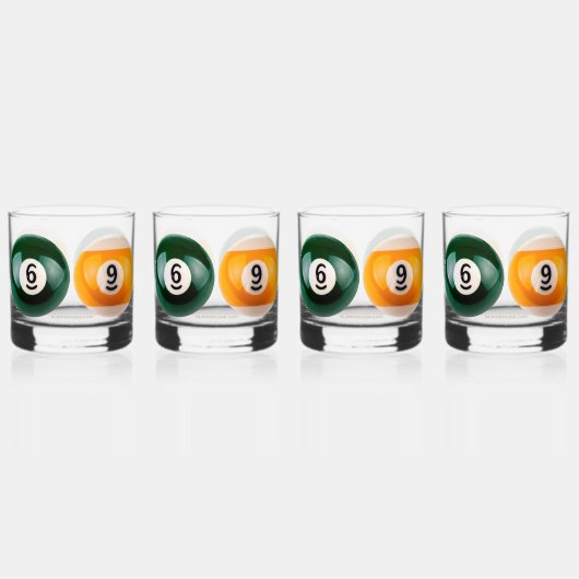 SlipperyJoe's 69 harde pooltafel twee biljartbal Whisky Glas (Voorkant)