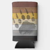 SlipperyJoe's Beer Pride flag houten vloer textuur Seltzer Blikjeskoeler (Achterkant)