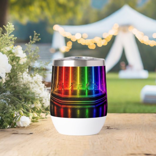 SlipperyJoe's dansvoorstelling viert Pride (Bruiloft (Gedraaid) )