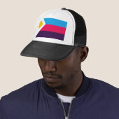 SlipperyJoe's driekleurige polyamorie trotsvlag dr Trucker Pet (In situ)