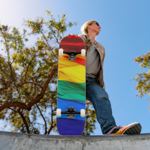 SlipperyJoe's gay pride vlag zwaaiend rood oranje  Persoonlijk Skateboard