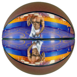 SlipperyJoe's gespierde man bult zes-pack gym trai Basketbal
