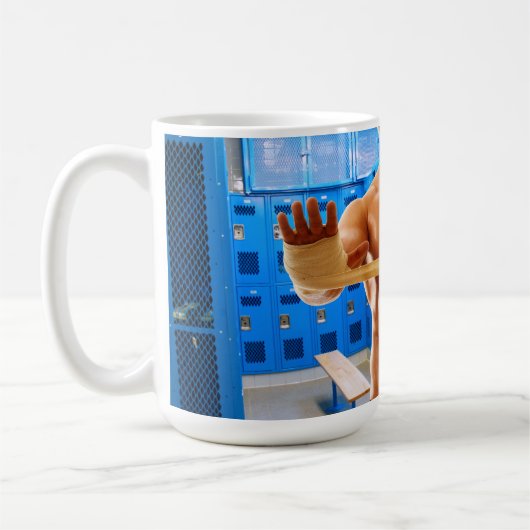 SlipperyJoe's gespierde man shirtloze borst 6-pack Koffiemok (Links)