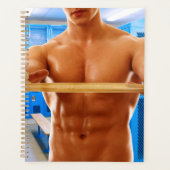 SlipperyJoe's gespierde man shirtloze borst 6-pack Planner (Voorkant)