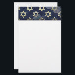 SlipperyJoe's Happy Chanoeka meerdere sterren van  Briefpapier<br><div class="desc">SlipperyJoe's Happy Hanukkah meerdere Star of David symbolen Artistieke Viering Joods Hebreeuws Chanoeka geschenken Decoraties Jodendom religie significante symboliek Relevante cultuurgodsdienstige contexten verschillende zeshoekige vormen donkerblauw paarse tinten donkerblauwe abstracte achtergrond gelaagde textuur uiterlijk</div>