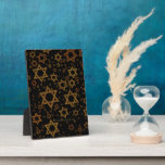 SlipperyJoe's Happy Chanoeka meerdere sterren van  Fotoplaat<br><div class="desc">SlipperyJoe's Happy Chanoeka meerdere Stars of David patroon artistieke Viering Joodse identiteit erfgoed Hebreeuws Chanoeka geschenken decoraties Judaïsme belangrijk symbool religie verschillende maten bruin goud tinten visueel aantrekkelijk ingewikkeld ontwerp</div>