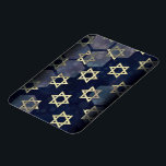 SlipperyJoe's Happy Chanoeka meerdere sterren van  Magneet<br><div class="desc">SlipperyJoe's Happy Hanukkah meerdere Star of David symbolen Artistieke Viering Joods Hebreeuws Chanoeka geschenken Decoraties Jodendom religie significante symboliek Relevante cultuurgodsdienstige contexten verschillende zeshoekige vormen donkerblauw paarse tinten donkerblauwe abstracte achtergrond gelaagde textuur uiterlijk</div>