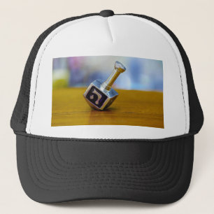 SlipperyJoe's Happy Chanoeka vierzijdig draaiend Trucker Pet