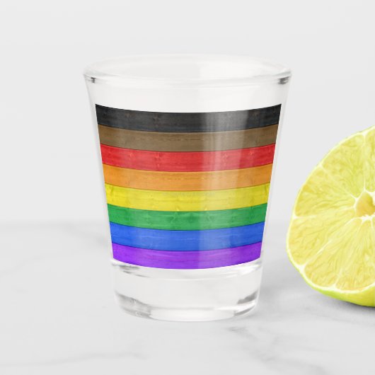 SlipperyJoe's Inclusieve gay pride vlag getexturee Shot Glas (Voorkant)