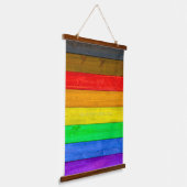 SlipperyJoe's inclusieve gay pride vlag houten bla Hangend Wandkleed (Gebogen)