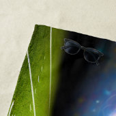 SlipperyJoe's Man maakt een afscheiding van overhe Strandlaken (In situ)