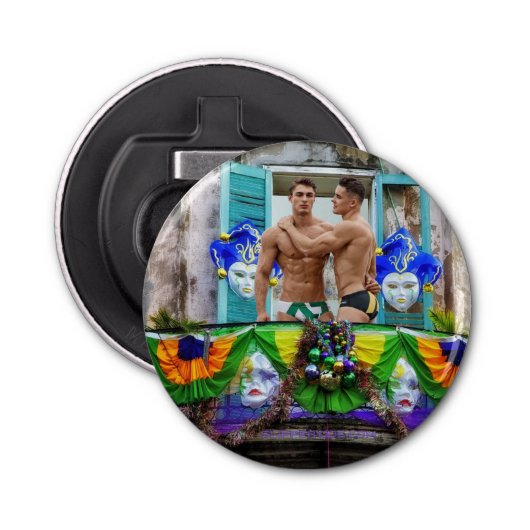 SlipperyJoe's Mardi Gras Mannen paarse gouden groe Button Flesopener (Voorkant)