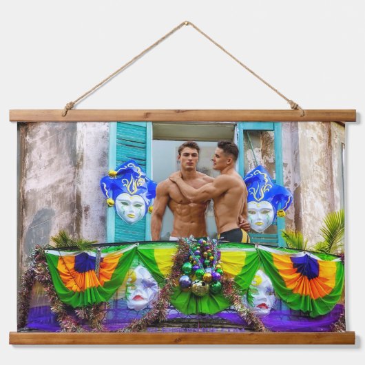 SlipperyJoe's Mardi Gras Mannen paarse gouden groe Hangend Wandkleed (Voorkant)