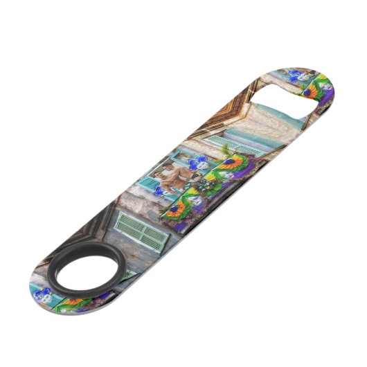 SlipperyJoe's Mardi Gras Mannen paarse gouden groe Speed Flessenopener (Voorkant Gekanteld)