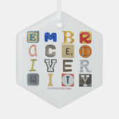 SlipperyJoe's omarm diversiteit uitknipbare letter Glas Ornament (Voorkant)