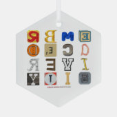 SlipperyJoe's omarm diversiteit uitknipbare letter Glas Ornament (Achterkant)