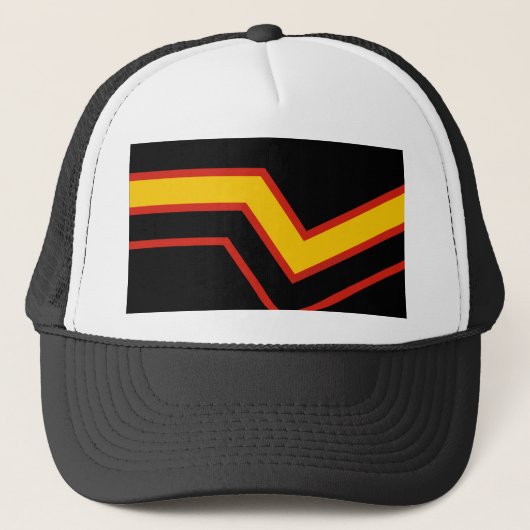 SlipperyJoe's rubber trotsky vlag pijlen chevrons Trucker Pet (Voorkant)