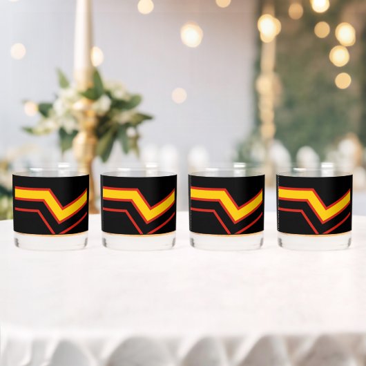 SlipperyJoe's rubber trotsky-vlag pijlen chevrons Whisky Glas (Insitu (Huwelijk))