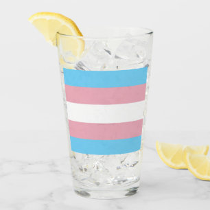 SlipperyJoe's transgender trotskleurvlag zichtbaar Glas