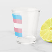 SlipperyJoe's transgender trotskleurvlag zichtbaar Shot Glas (Rechts)
