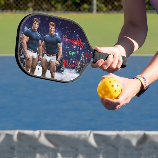 SlipperyJoe's versierde besneeuwde kerstboom Pickleball Paddle (Insitu)