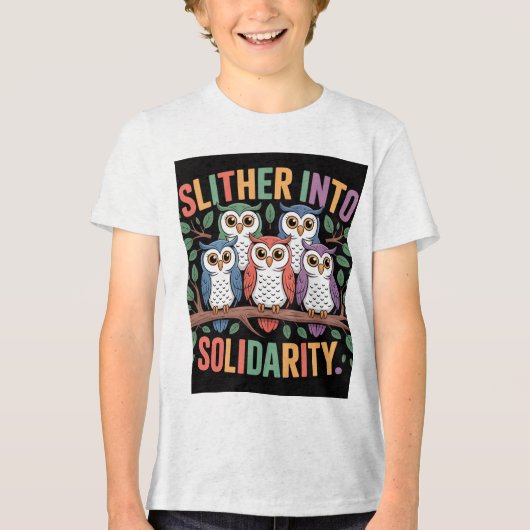 Slither into Solidarity T Shirt (Voorkant)