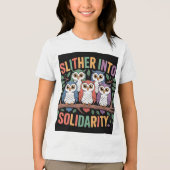 Slither into Solidarity T Shirt (Voorkant)