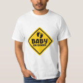 Slogan baby on board - baby aan boord, in auto. t-shirt (Voorkant)