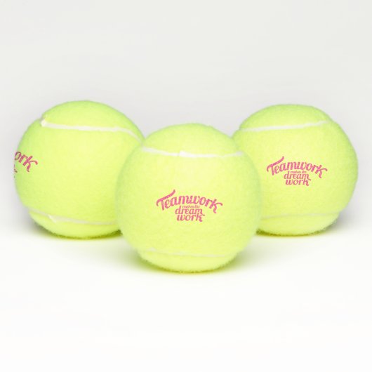 Slogan teamwork maakt de droom roze tennisballen (Multi)
