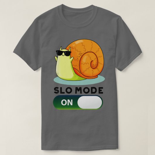 Slomode op grappige Slow Motion Snail Pun T-shirt (Design voorkant)