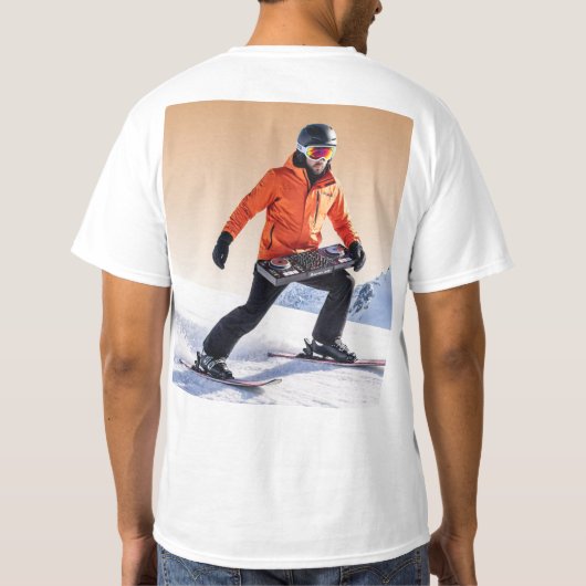 Slopes & Beats: de ultieme fusie tussen DJ en Alp T-shirt (Achterkant)