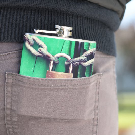 Slot en kettingkolf heupfles (Voorbeeld)